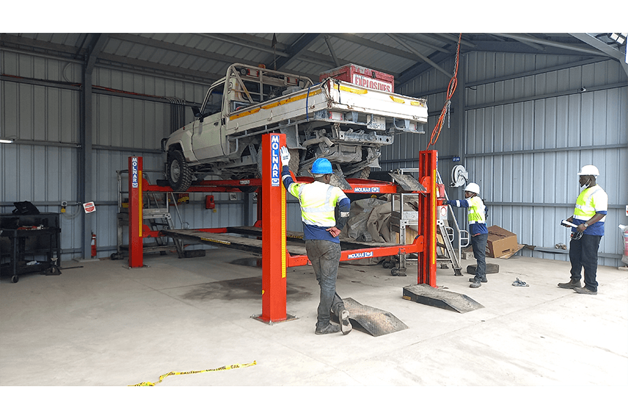 Vehicle hoist repairs - UMA Obuasi